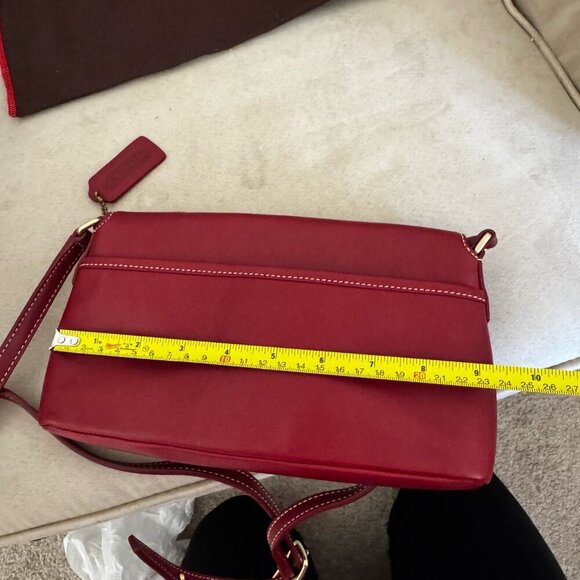 Coach Shoulder  leather Bag, Red, Model No. G33-9599 with dust bag - Picture 6 of 13
